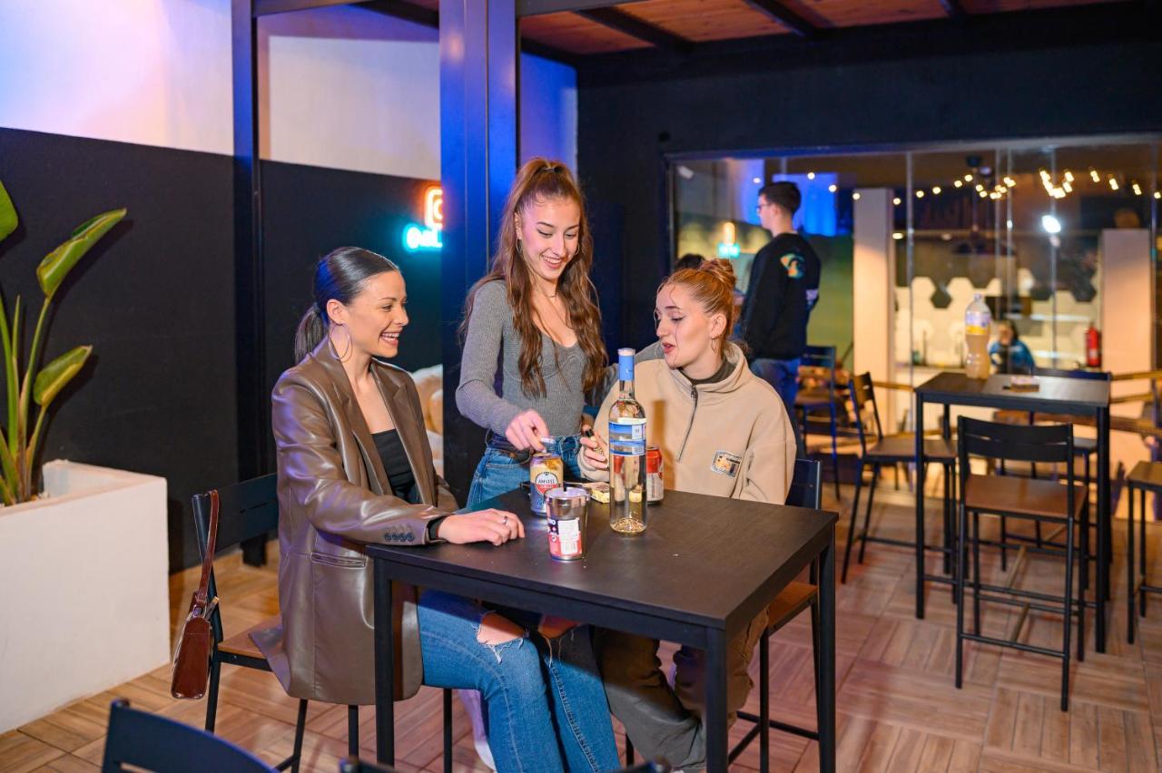 Vad Hostel Alicante - Youth Hostel Age Limit 18-49 Buitenkant foto